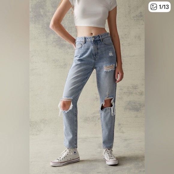 PacSun Denim - PacSun Relaxed Fit Distressed Mom Jeans